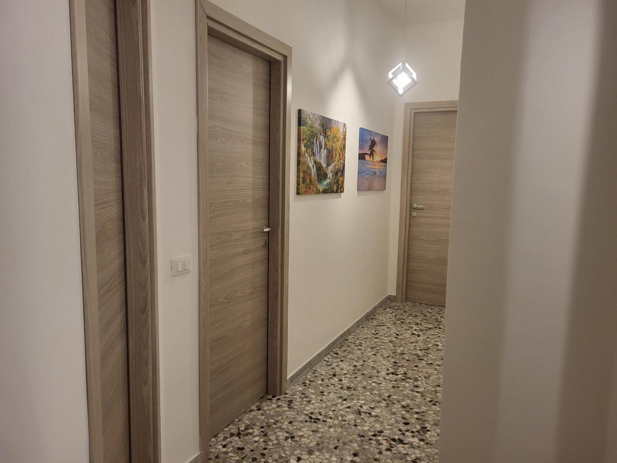 Garibaldi Square Apartment บารี ภายนอก รูปภาพ